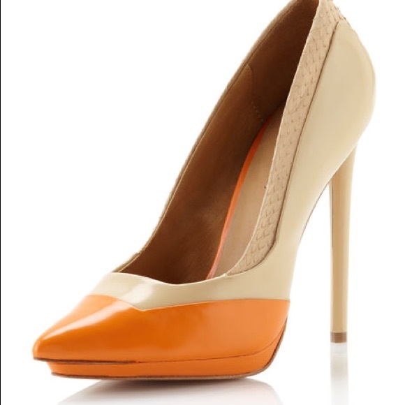 L.A.M.B. Shoes - L.A.M.B Janey Mixed-Media Pump / Naked/Orange